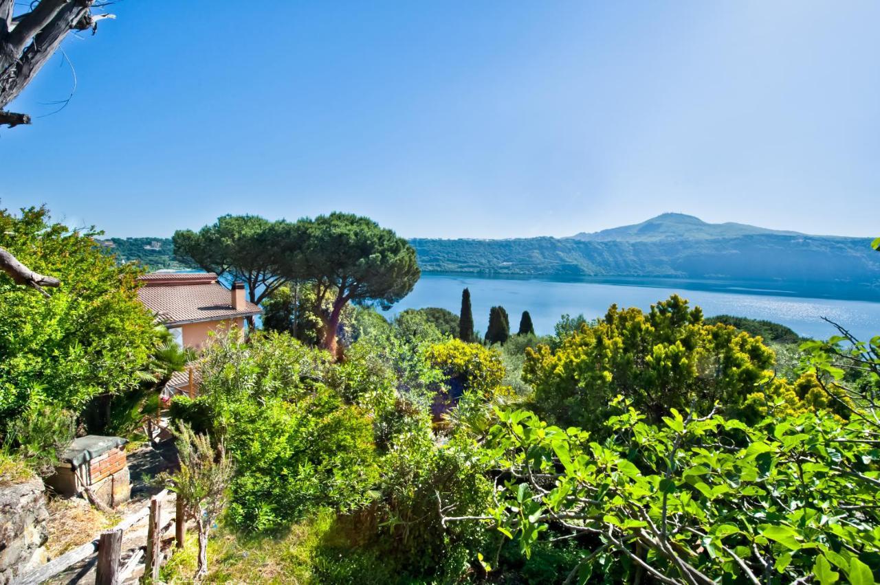 Villalbert Castel Gandolfo Bagian luar foto