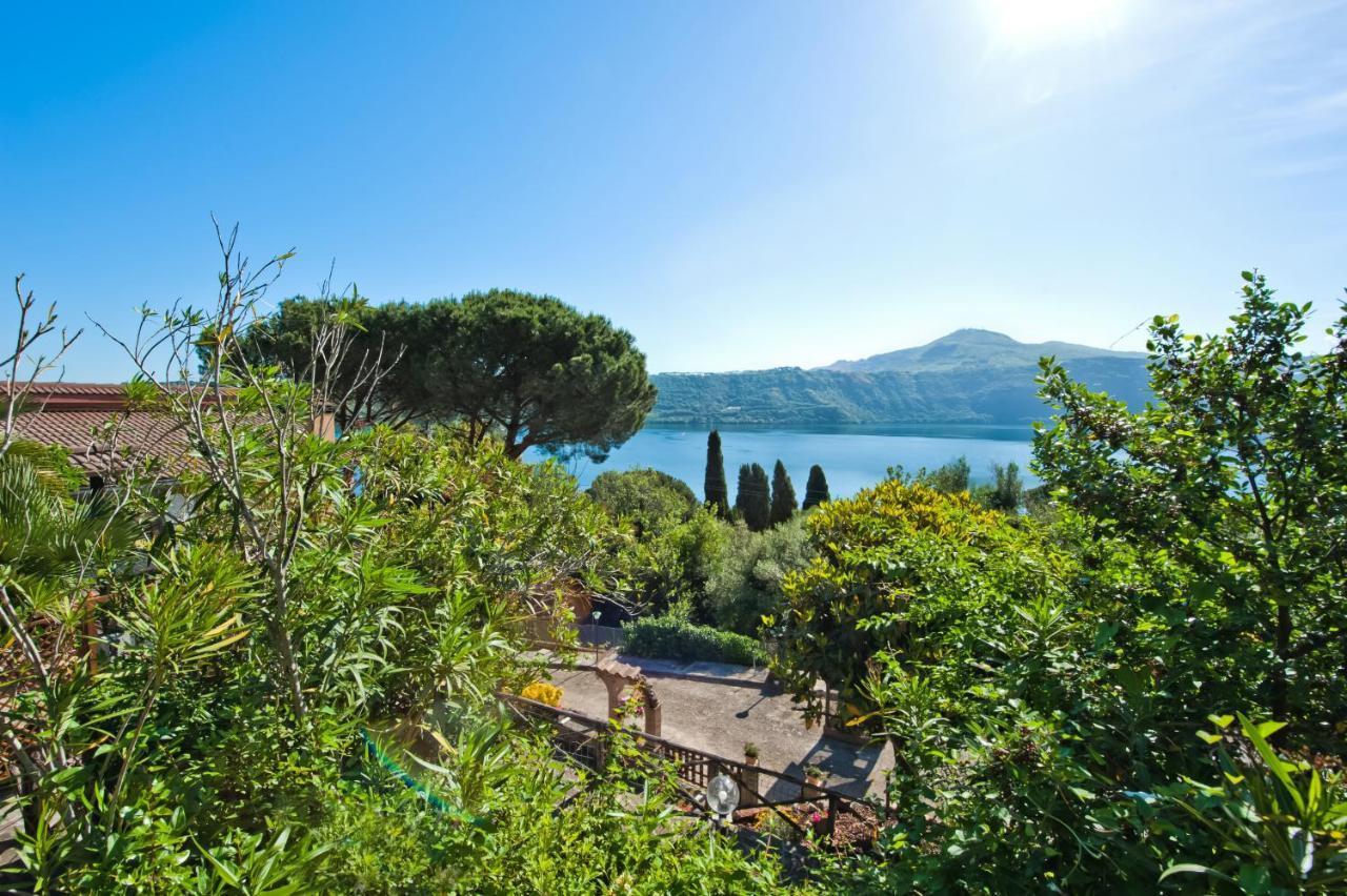 Villalbert Castel Gandolfo Bagian luar foto