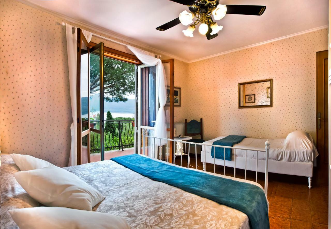 Villalbert Castel Gandolfo Bagian luar foto